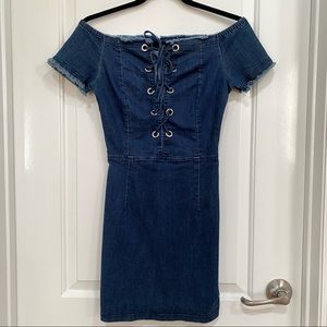 Mebon Lace Up Front Off the Shoulder Short Sleeve Denim Dress Women's Size S